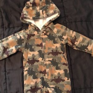 6-9 month camo bunting